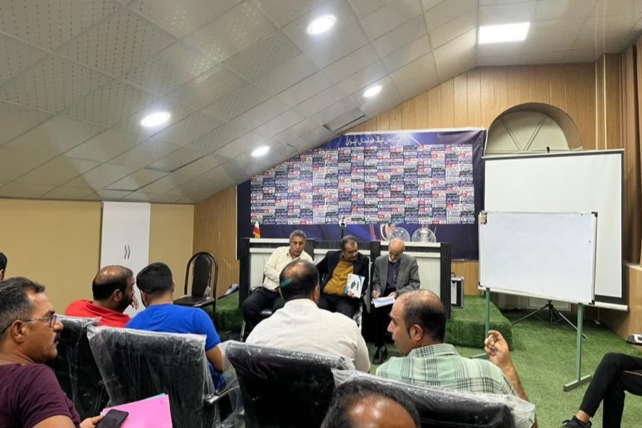 رقابت 14 تیم در لیگ برتر فوتبال جوانان استان فارس از هفته آینده آغاز می شود