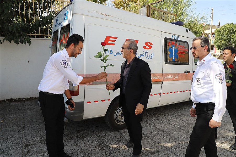 تاکید بر نقش عملیاتی و معنوی نیروهای اورژانس 115 در بحران ها