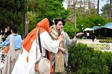 تصویر اردیبهشت شیراز