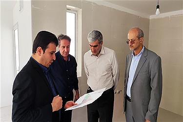 تصویر بازدید رئیس هیات عامل صندوق ملی مسکن از روند پیشرفت‌ پروژه های نهضت ملی مسکن در ماهدشت